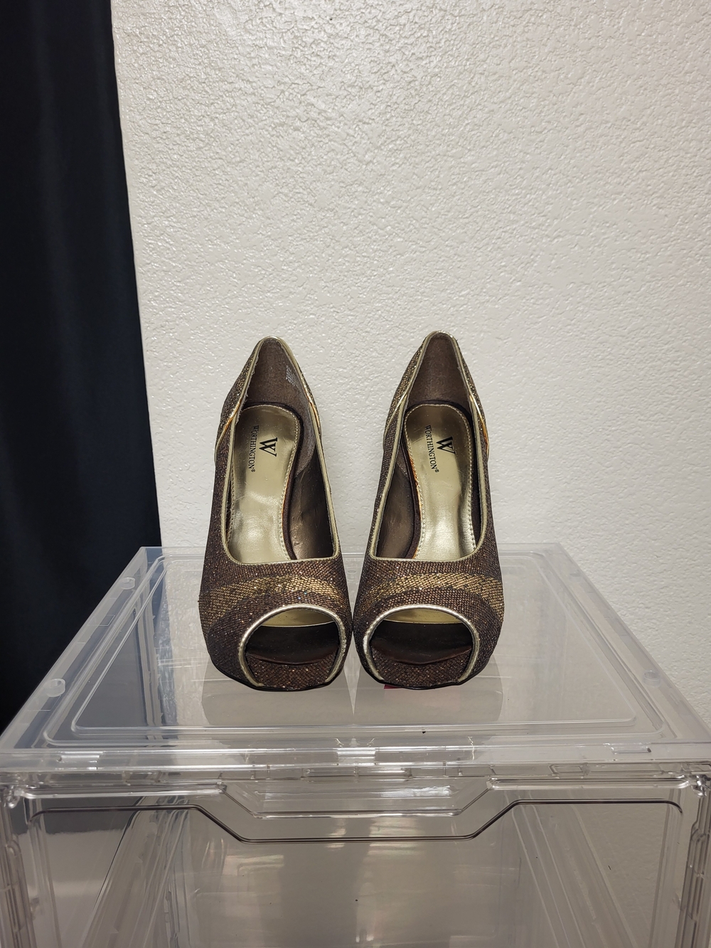 Women's Peep-Toe Dress Pumps in Bronze Glitter